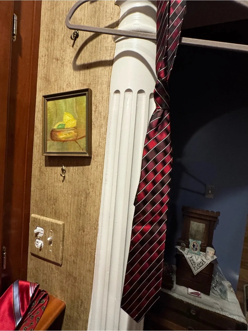 Men's Ties. Hilfiger, Beene, Van Heusen, and Andhurst- Four Ties